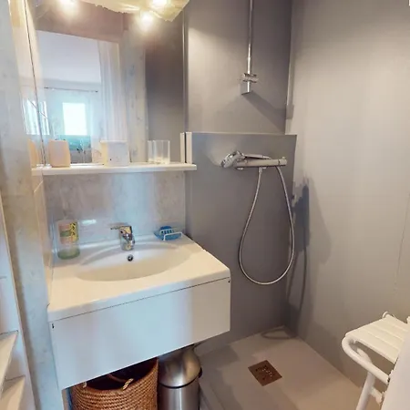 La Chaloupe Apartment *