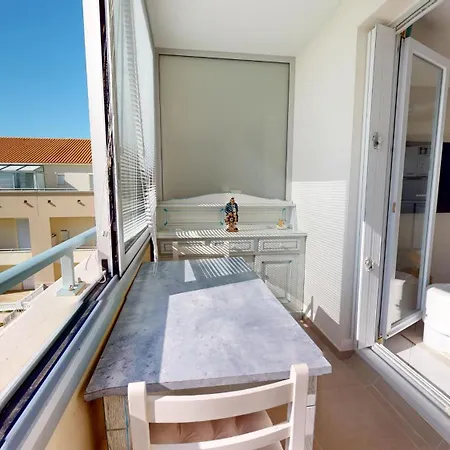 La Chaloupe Apartment *